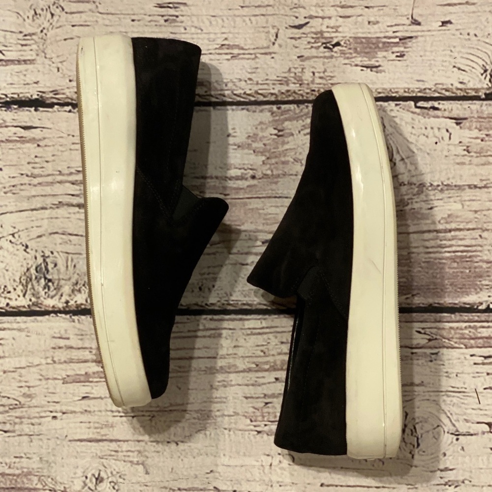 Authentic Prada slip on sneakers - Picture 3 of 7